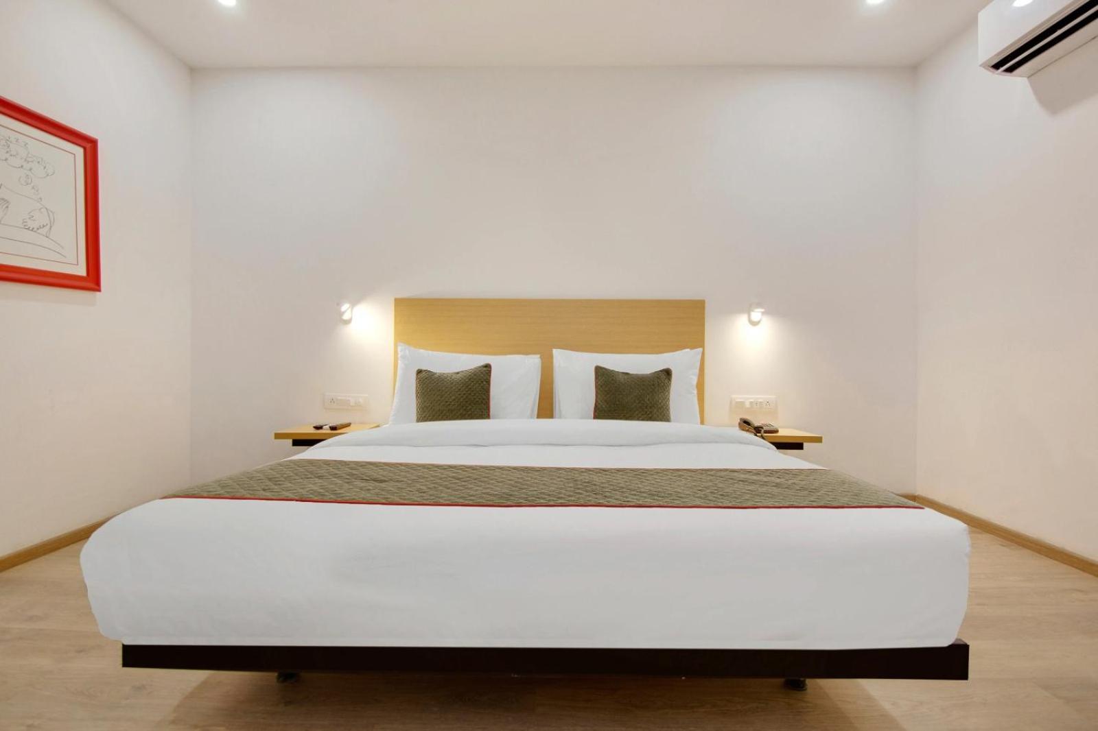 Cozy Cave Grand Hotel